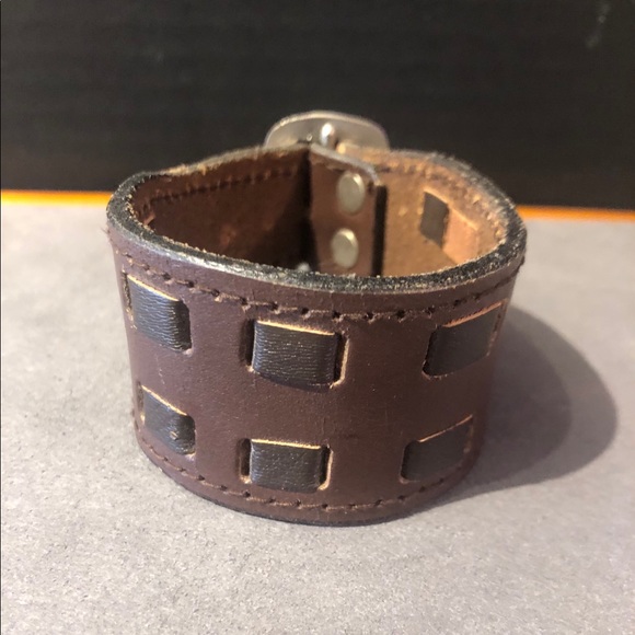 Vintage leather cuff - Picture 5 of 5